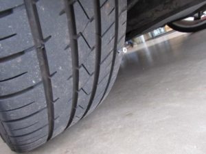 change flat tire in carlsbad